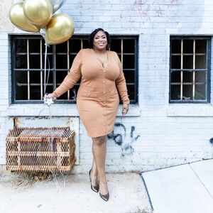 ✨🤎 Camel colored/ gold button dress🤎✨